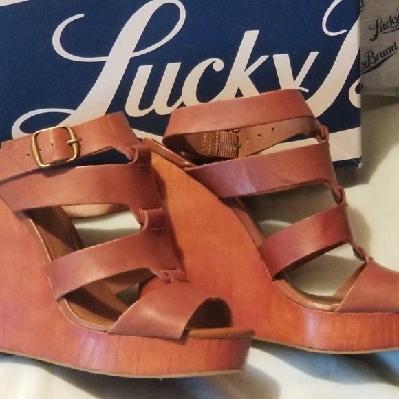 Lucky Brand wedges - Picture 2 of 7